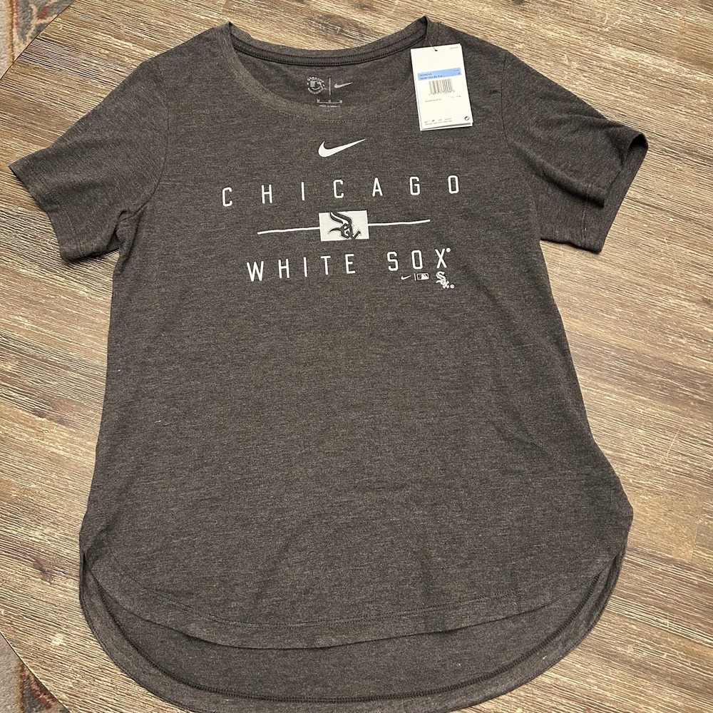 Nike MLB Chicago White Sox Women's T-shirt, Size Medium NWT